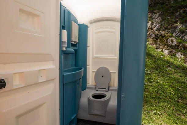 Best Wedding porta potty rental  in Cahokia, IL
